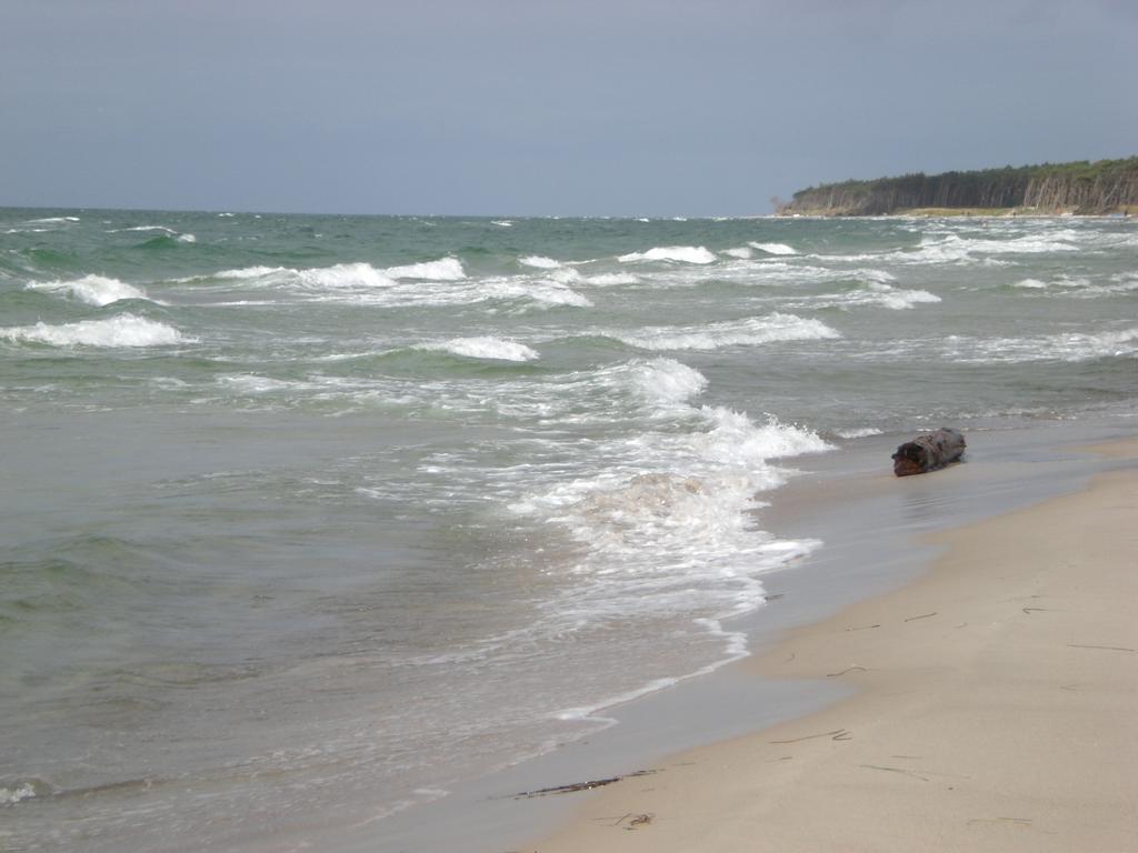 Morgensuenn Am Strand Kuehlungsborn Exterior photo
